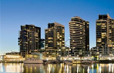 加拿大炒房者钱紧,房贷断崖式下跌