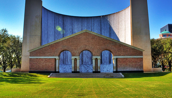 加拿大房产:多伦多温哥华房市暂时仍无风险