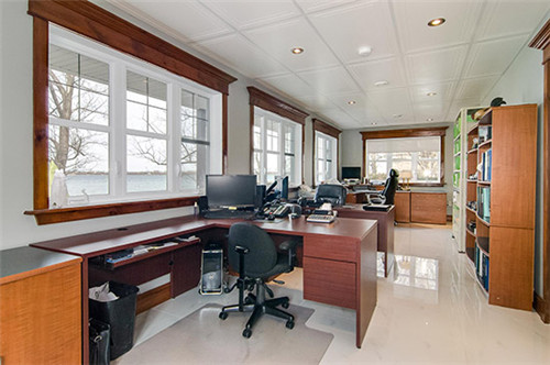 加拿大房产：西温哥华允许后院盖房