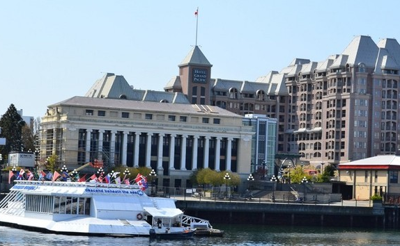 在加拿大买房过程复杂吗？